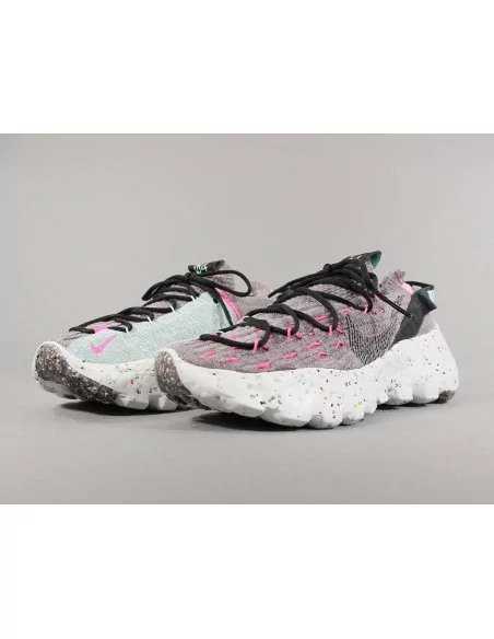 NIKE SPACE HIPPIE 04 SMOKE GREY/BLACK/PINK BLAST
