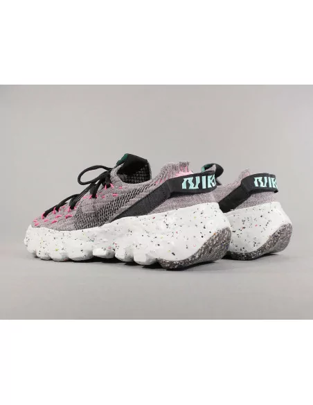 NIKE SPACE HIPPIE 04 SMOKE GREY/BLACK/PINK BLAST