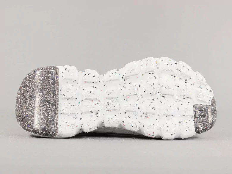 NIKE SPACE HIPPIE 04 SMOKE GREY/BLACK/PINK BLAST