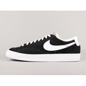 NIKE BLAZER LOW '77 SUEDE...