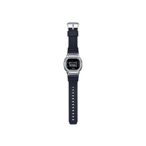 G-SHOCK GM-5600-1ER 2
