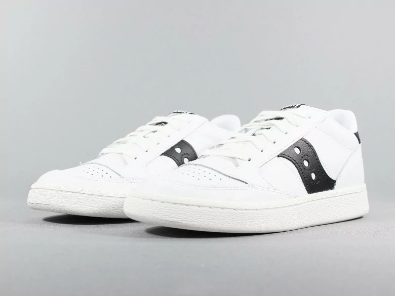 SAUCONY JAZZ COURT PU WHITE/BLACK SAUCONY JAZZ COURT PU WHITE/BLACK