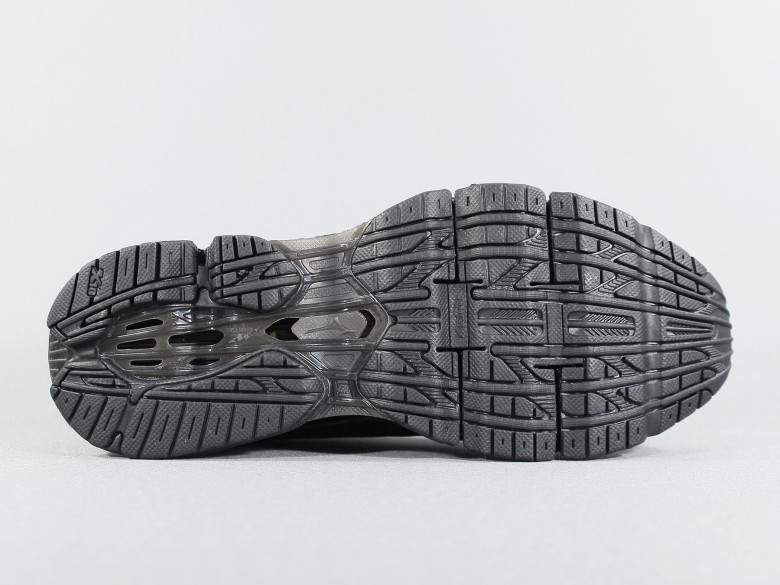 MIZUNO WAVE PROPHECY LS BLACK/BLACK