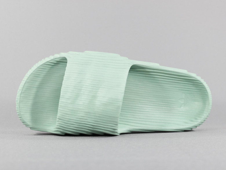 ADIDAS ADILETTE 22 W HAZY GREEN/CORE...