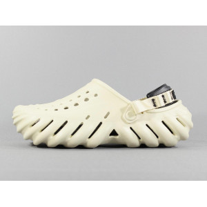 CROCS UNISEX ECHO CLOG...