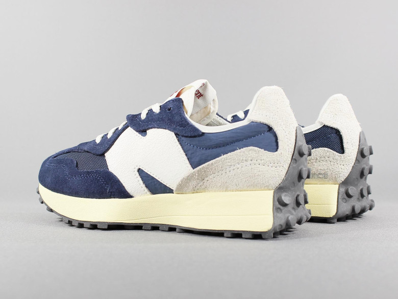 NEW BALANCE U327WRJ NB NAVY/VINTAGE... NEW BALANCE U327WRJ NB NAVY/VINTAGE...