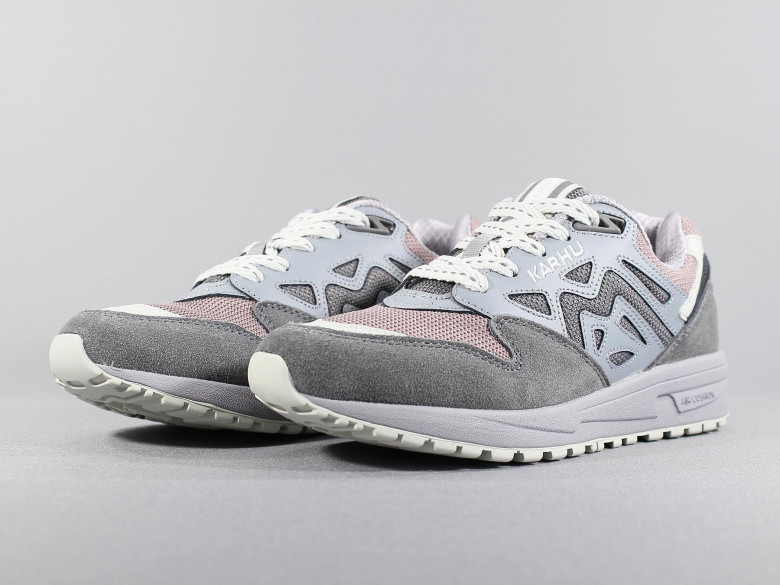 KARHU LEGACY 96 SMOKED PEARL/WEATHERVANE KARHU LEGACY 96 SMOKED PEARL/WEATHERVANE