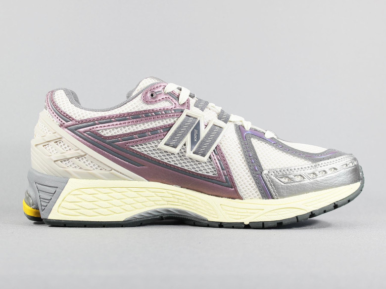 NEW BALANCE M1906RRA...