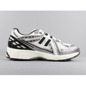 NEW BALANCE M1906RER SILVER... 2