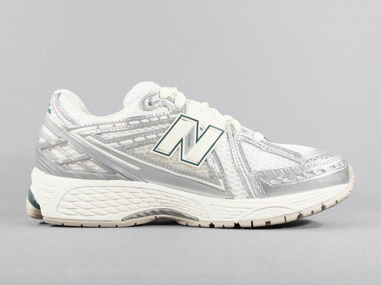 New Balance M1906REE 美品 28cm New Balance 1906 in Beige | SVD USA