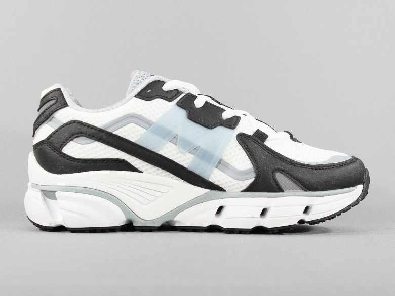 KARHU SUPER FULCRUM BLACK/STERLING BLUE KARHU SUPER FULCRUM BLACK/STERLING BLUE