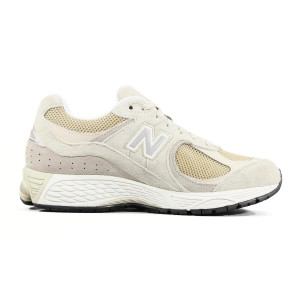 NEW BALANCE U2002RB... 2