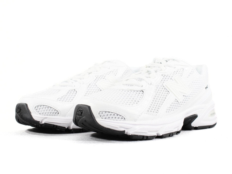 NEW BALANCE U740WW2 WHITE/BLACK NEW BALANCE U740WW2 WHITE/BLACK