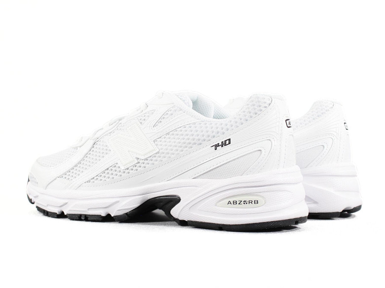 NEW BALANCE U740WW2 WHITE/BLACK NEW BALANCE U740WW2 WHITE/BLACK