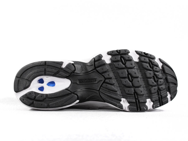 NEW BALANCE U740WW2 WHITE/BLACK NEW BALANCE U740WW2 WHITE/BLACK