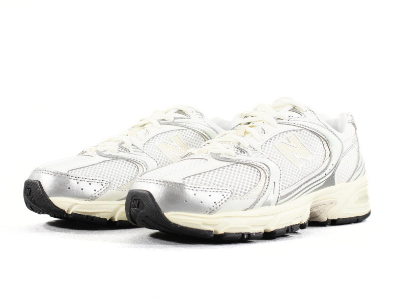 NEW BALANCE U530ESB SILVER...