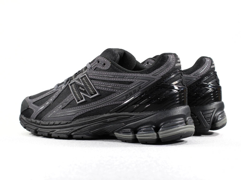 NEW BALANCE M1906RLB... NEW BALANCE M1906RLB...