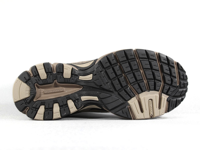 SAUCONY RIDE MILLENNIUM TAUPE/BLACK SAUCONY RIDE MILLENNIUM TAUPE/BLACK